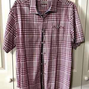 Great Condition Short Sleeve XL